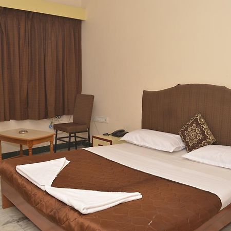 Hotel Sky Park Dindigul Exteriér fotografie